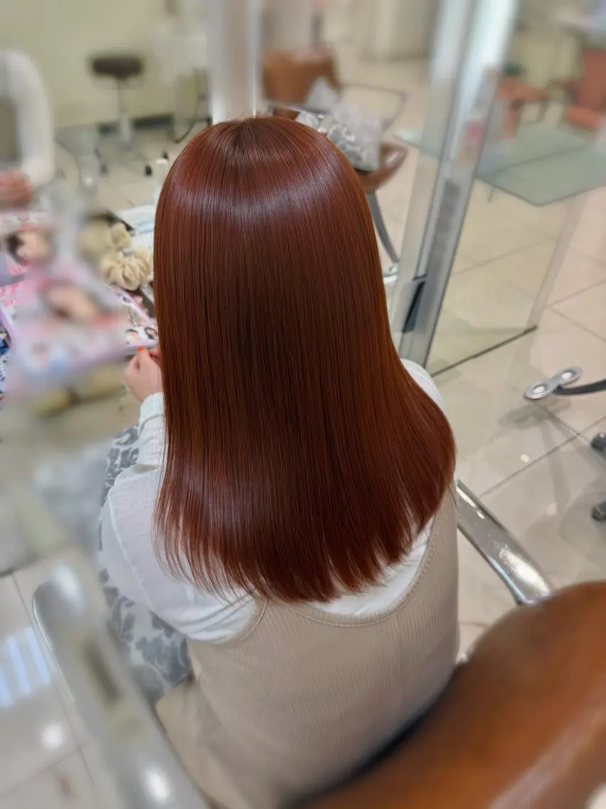 ミディアム カラー ヘアカラー トリートメント ベージュカラー/ 束感マツエク/ここなのヘアスタイル