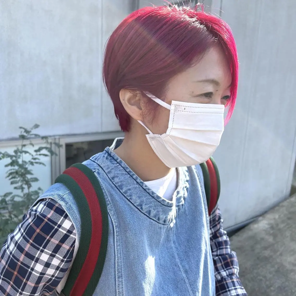 ショート カット ヘアカラー 綿貫 美雪のヘアスタイル