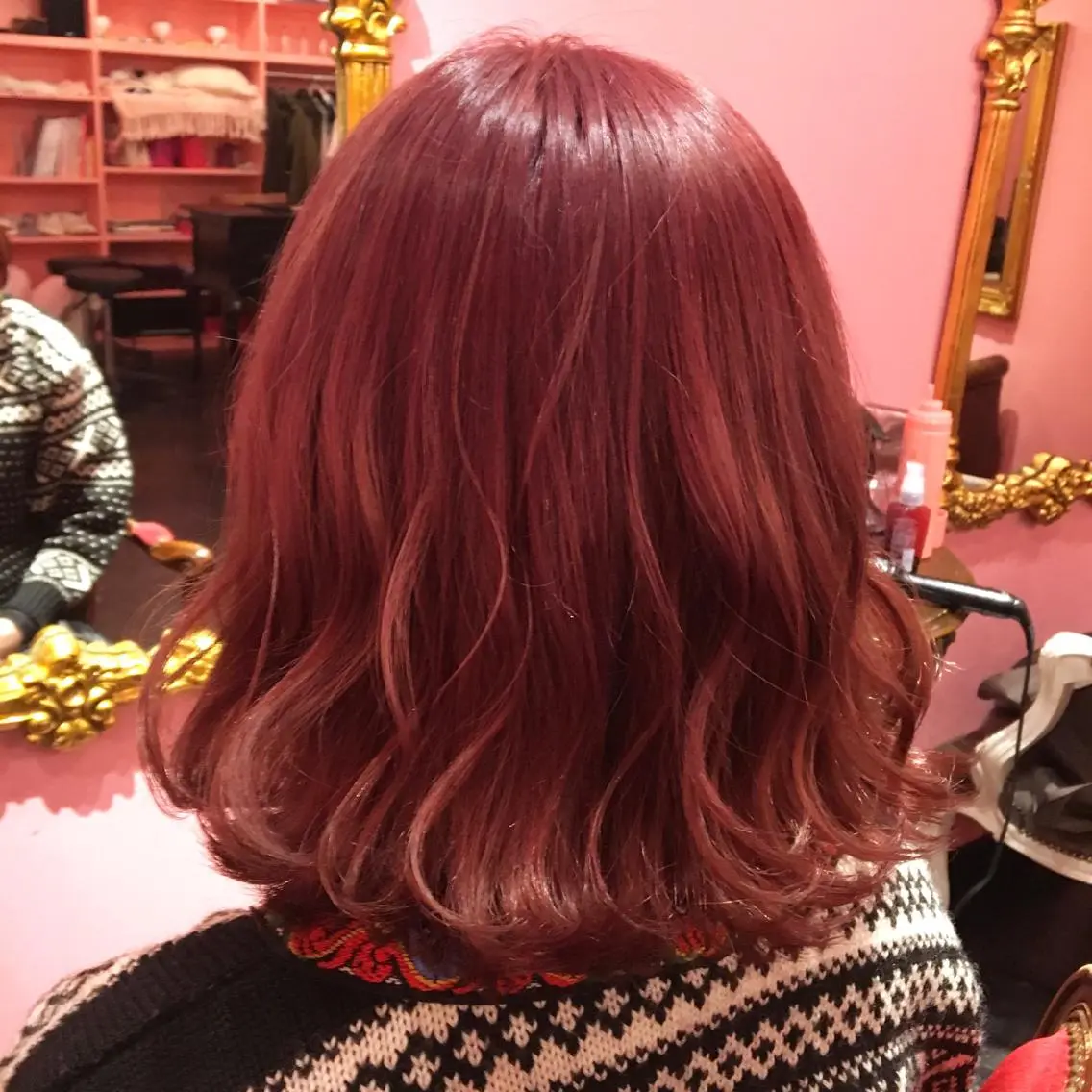 ショート カラー 門岡 ひかるのヘアスタイル