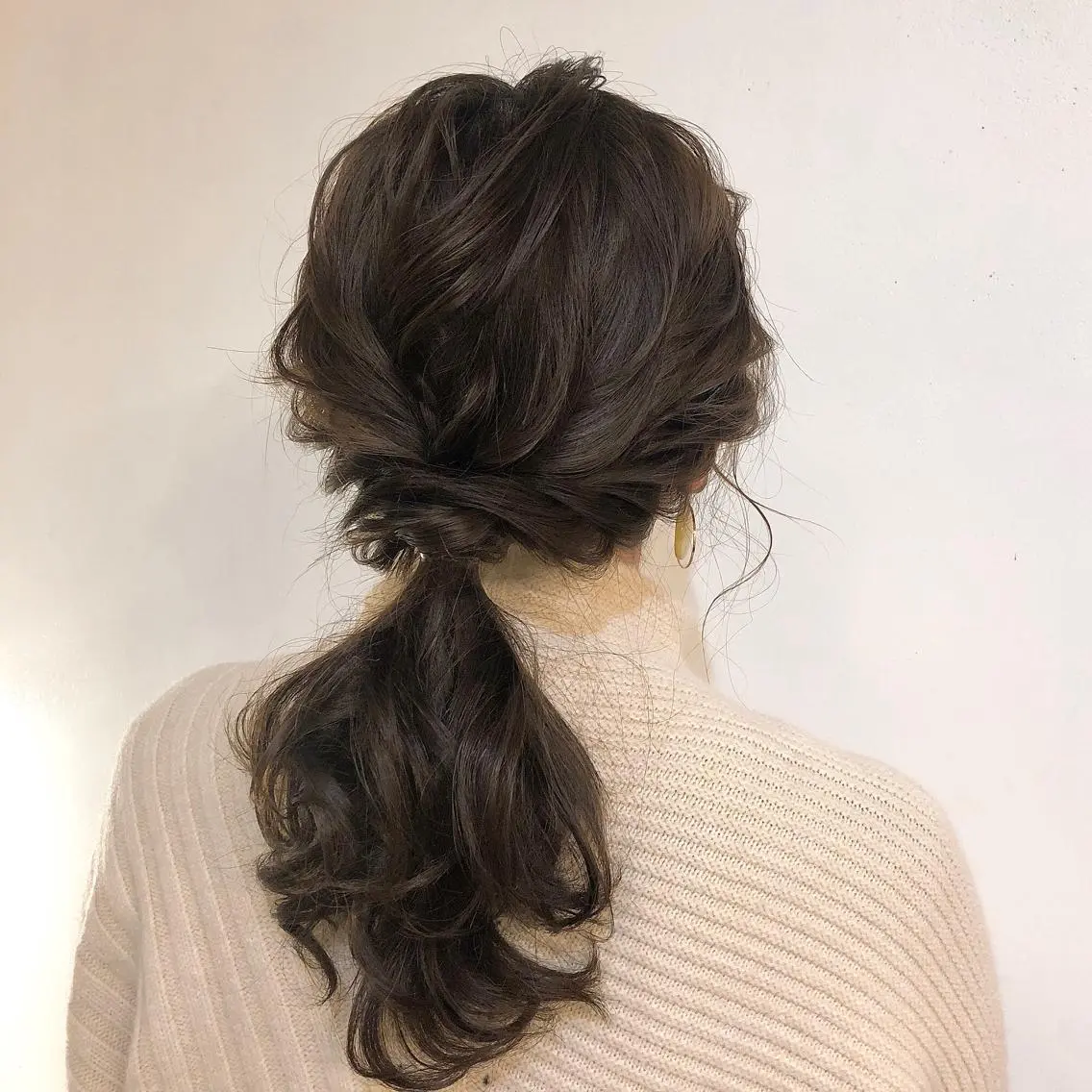 ロング ヘアアレンジ ポニーテール 簡単アレンジ ヘアセット h a k u 大倉 卓人のヘアスタイル