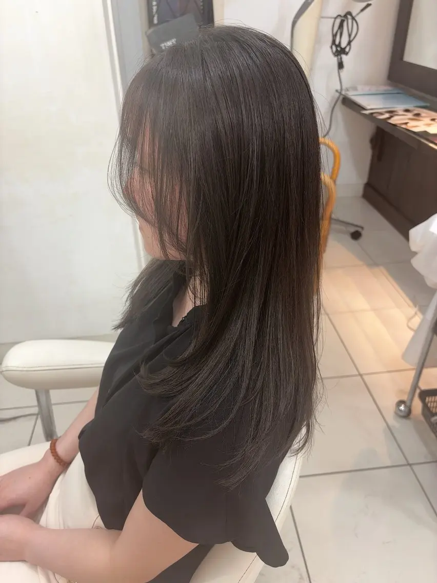 ロング ブリーチ透明感カラー /レイヤー👗しずかのヘアスタイル