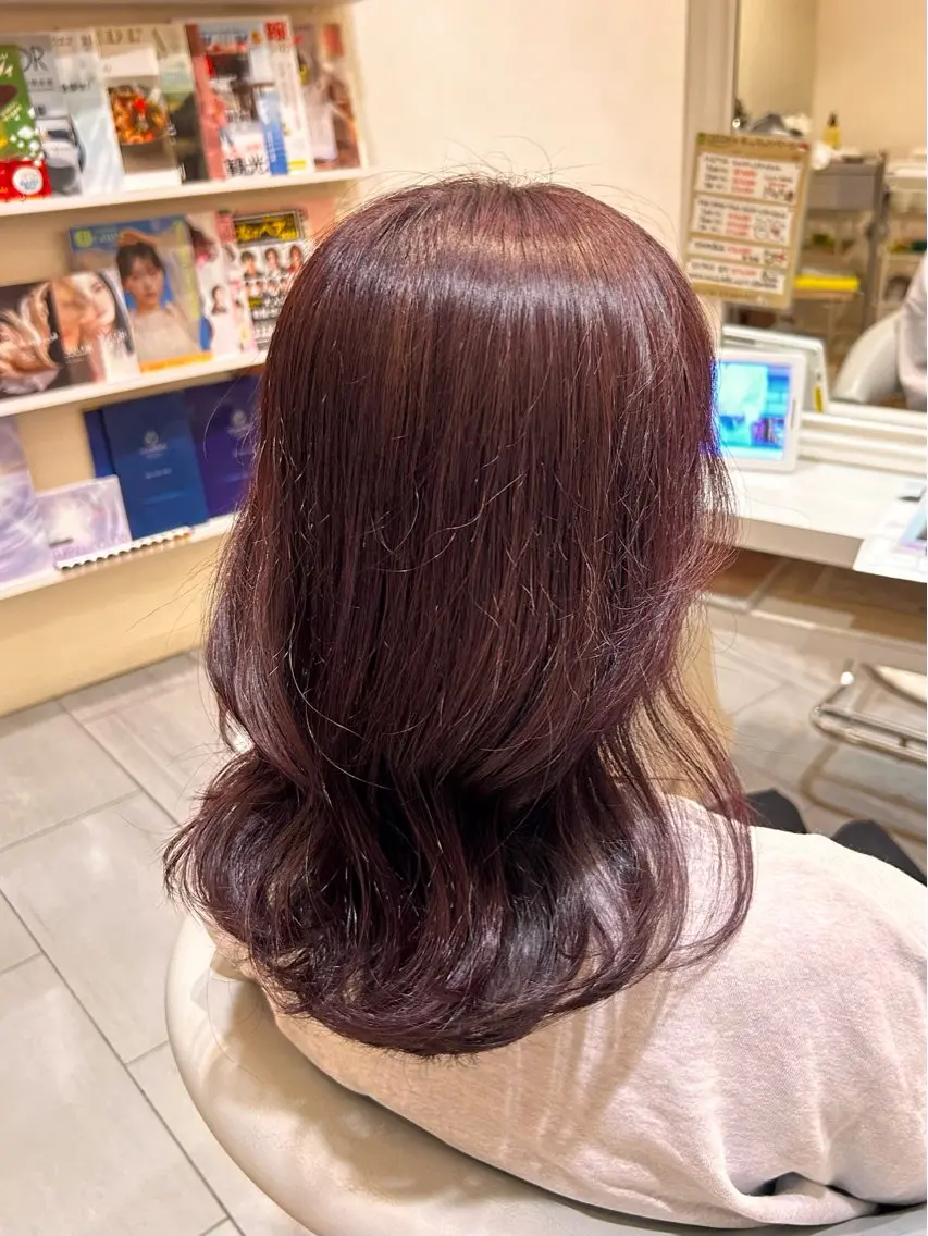 セミロング カラー ヘアカラー トリートメント ヘアーズギャラリー 山本愛華のヘアスタイル