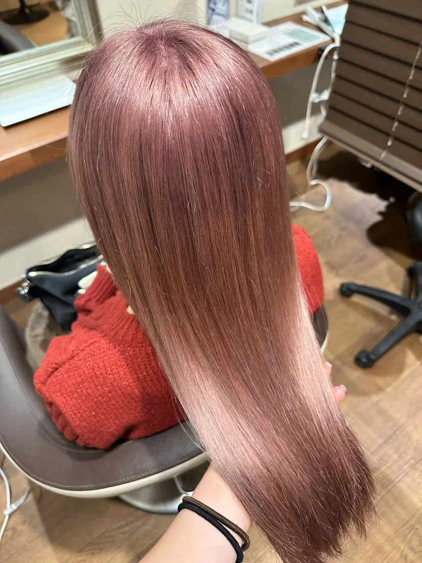 ロング カラー ベージュカラー ピンクカラー ピンクベージュ ヘアカラー トリートメント RINA .のヘアスタイル