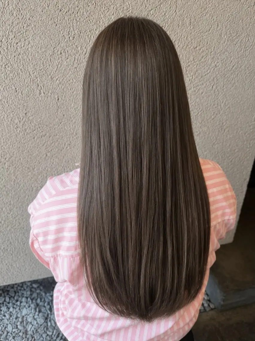 ロング カラー ブリーチ 透明感カラー グレージュ Saraju 仁川店 SHIORI ♥のヘアスタイル