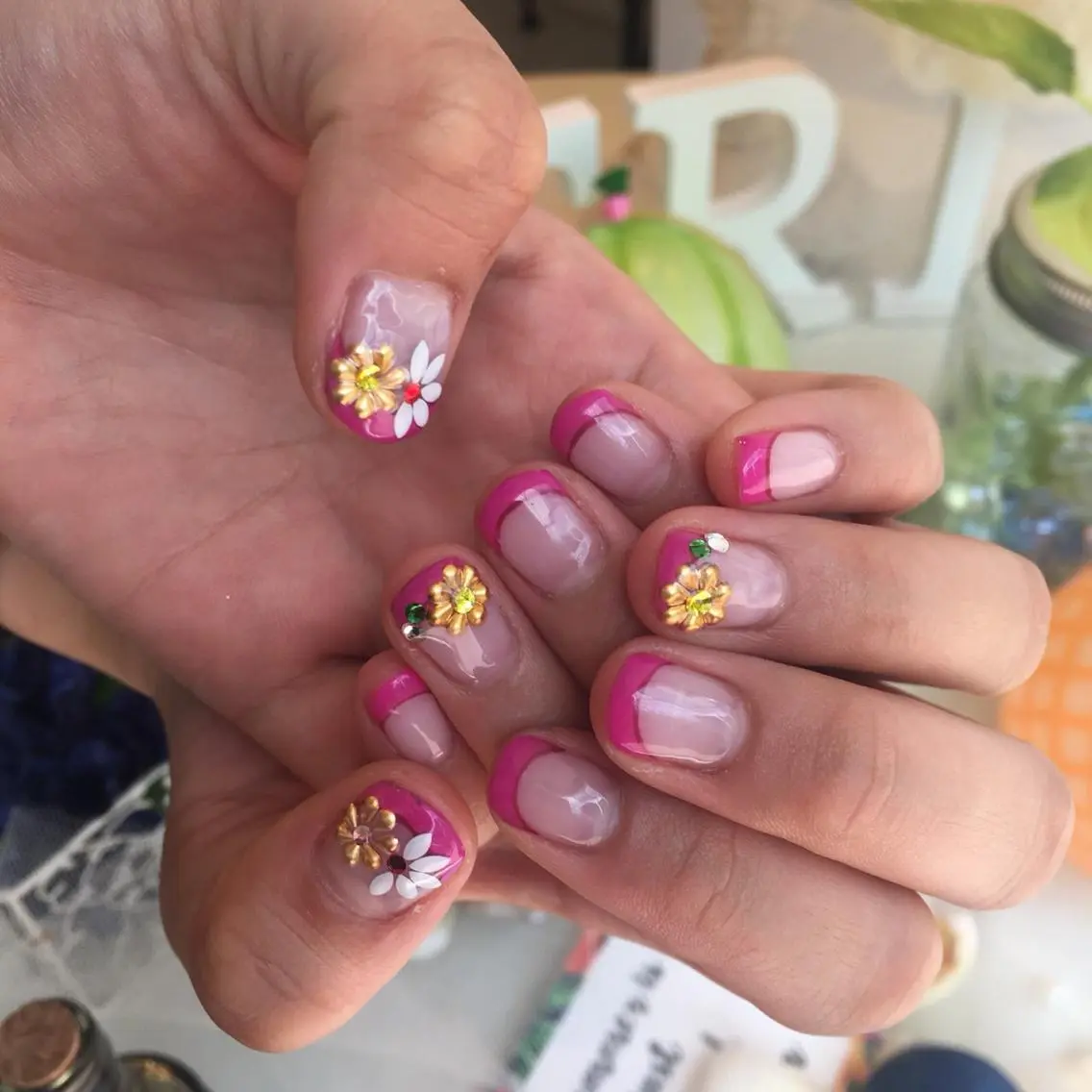 ネイル フレンチネイル nail amorのネイルデザイン