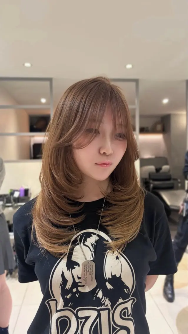 セミロング ヘアカラー トリートメント 🎀LUNA🎀 レイヤーカット/艶髪のヘアスタイル
