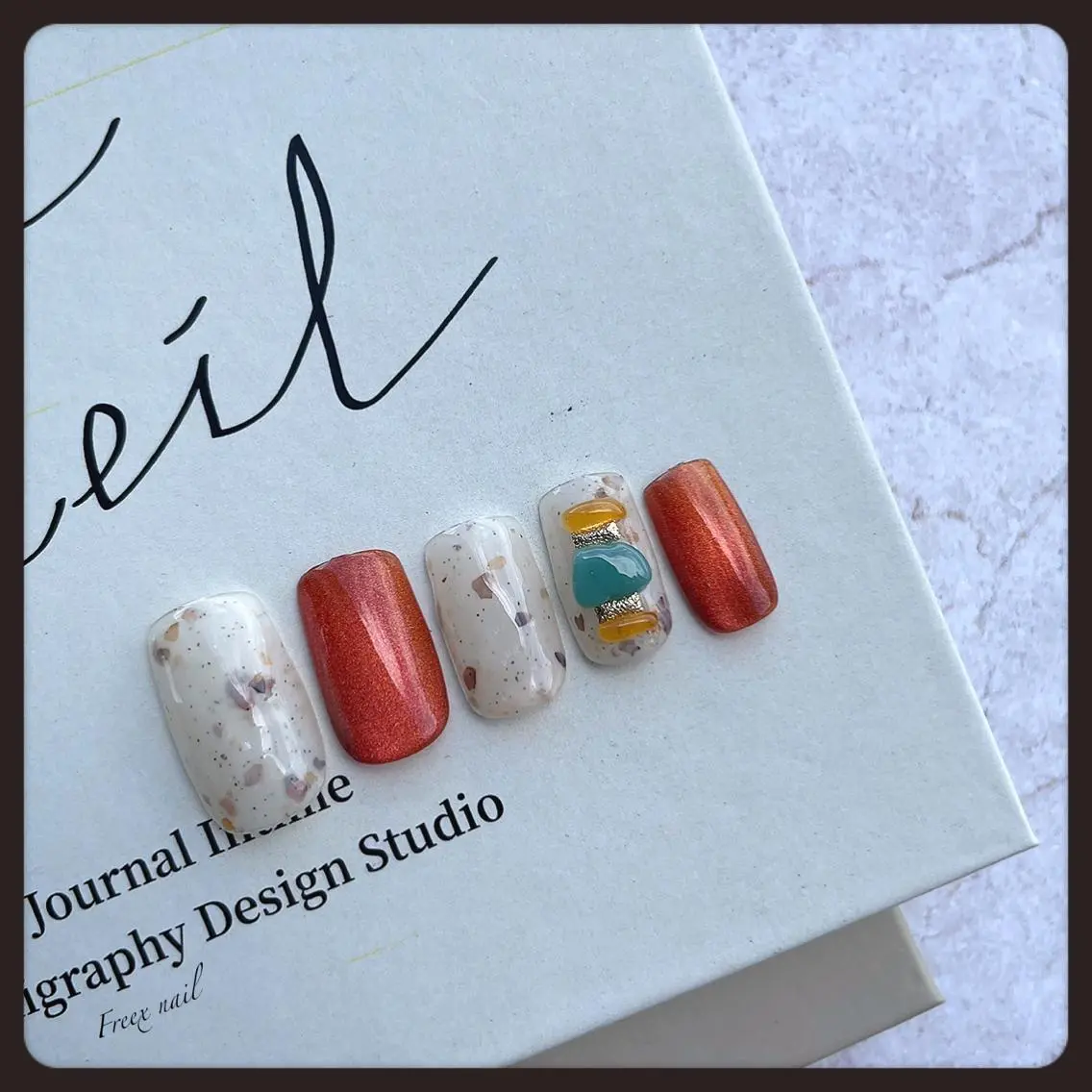 ネイル 夏ネイル ハンドネイル ハンドケア freex nail /ニュアンス/個性派のネイルデザイン