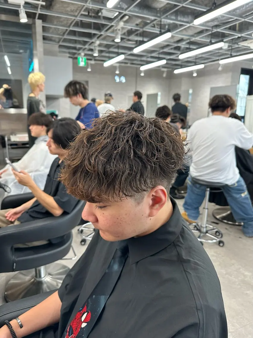 ショート パーマ メンズ メンズパーマ 波巻きパーマ 【パーマ率90%】 サエキカズマのヘアスタイル