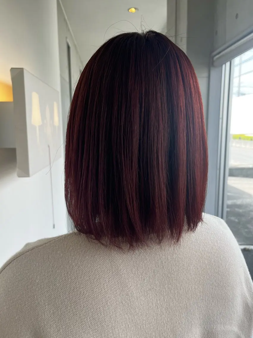 ミディアム おせ ちさとのヘアスタイル