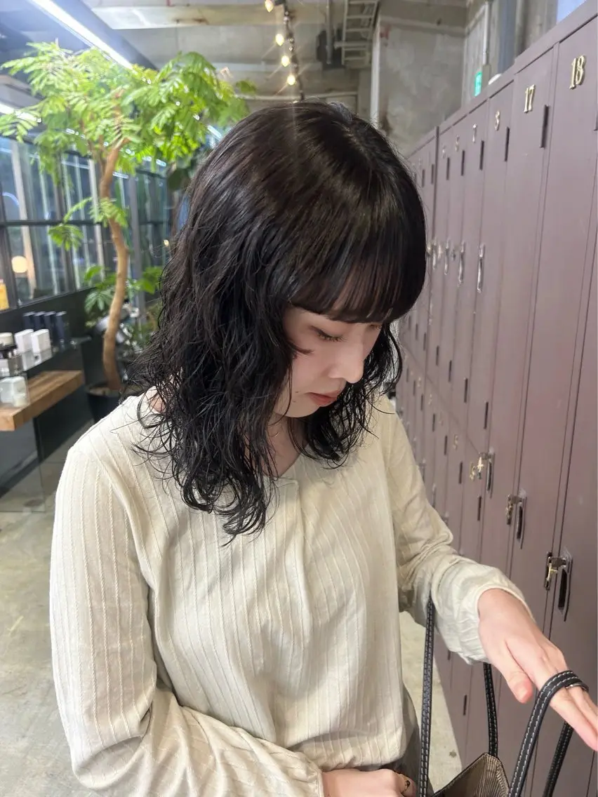 セミロング カラー パーマ セミロングパーマ レイヤーカット カット ヘアカラー パーマ 伊藤ほのか/パーマ /酸性ストレートのヘアスタイル