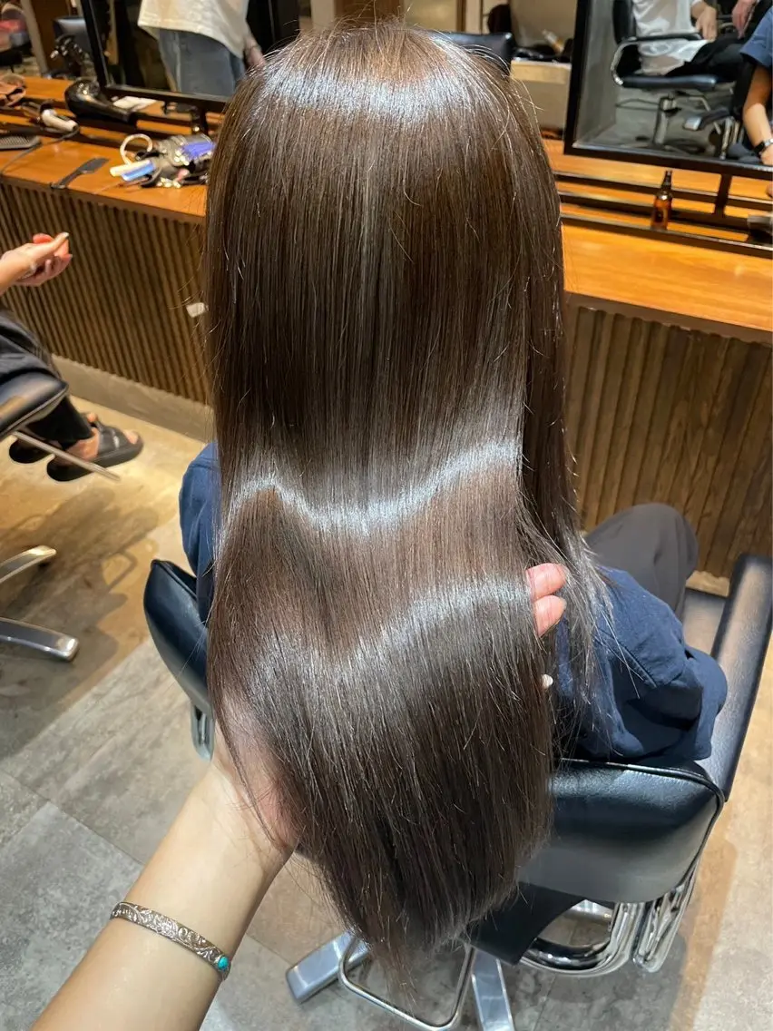 🎀梅雨限定🎀うねり・広がり解消✨カット+カラー+縮毛矯正☔️🩷の写真