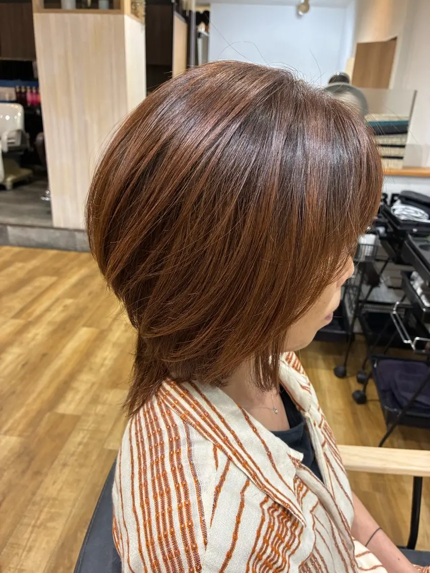 ミディアム 顔周りカット レイヤーカット 安島(あじま) 慎(まこと)のヘアスタイル