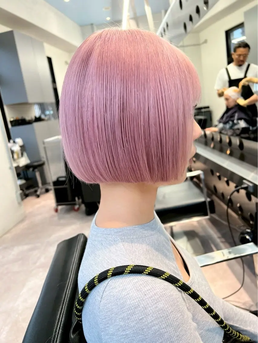 【ブリーチモデル】頭皮につけず痛くないブリーチ+オンカラー+クラッシックトリートメントの写真
