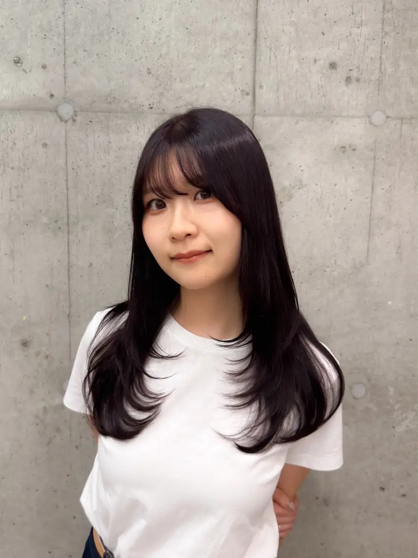 ロング カラー ヘアアレンジ ブリーチ ダブルカラー イヤリングカラー イルミナカラー ブリーチなしカラー ヘアカラー トリートメント 立川レイヤー 透明感カラーaoiのヘアスタイル