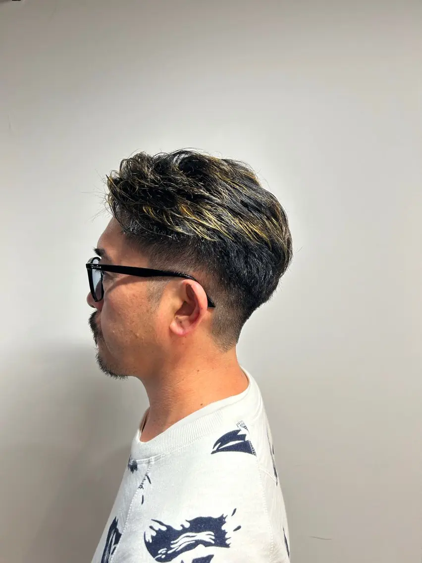 カラー 渡邉 峻弥のヘアスタイル