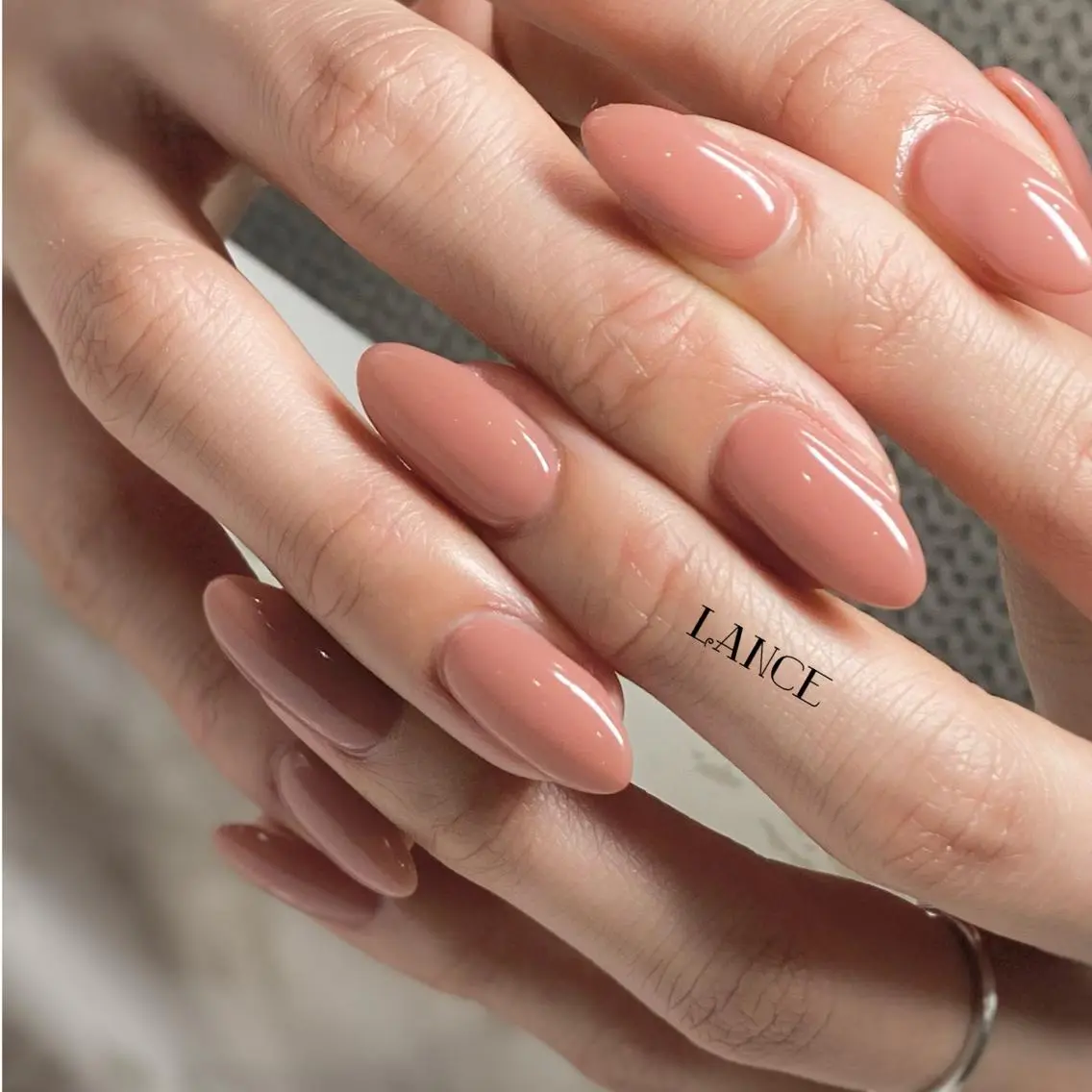 セミロング ハンドネイル Lance nailのネイルデザイン
