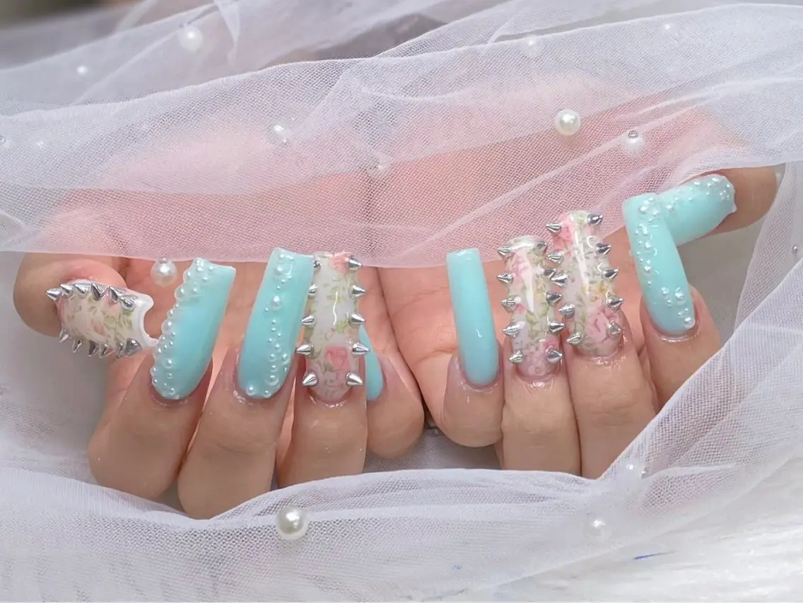 ネイル lucky nail 歌舞伎町のネイルデザイン