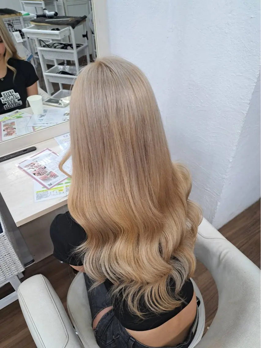 ロング エクステ ヘアカラー トリートメント GLOSS 心斎橋 山上のヘアスタイル