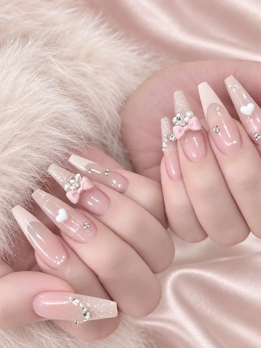 ネイル 韓国ネイル マグネットネイル 持ち込み ハンドネイル CICI NAIL_ROYALのネイルデザイン
