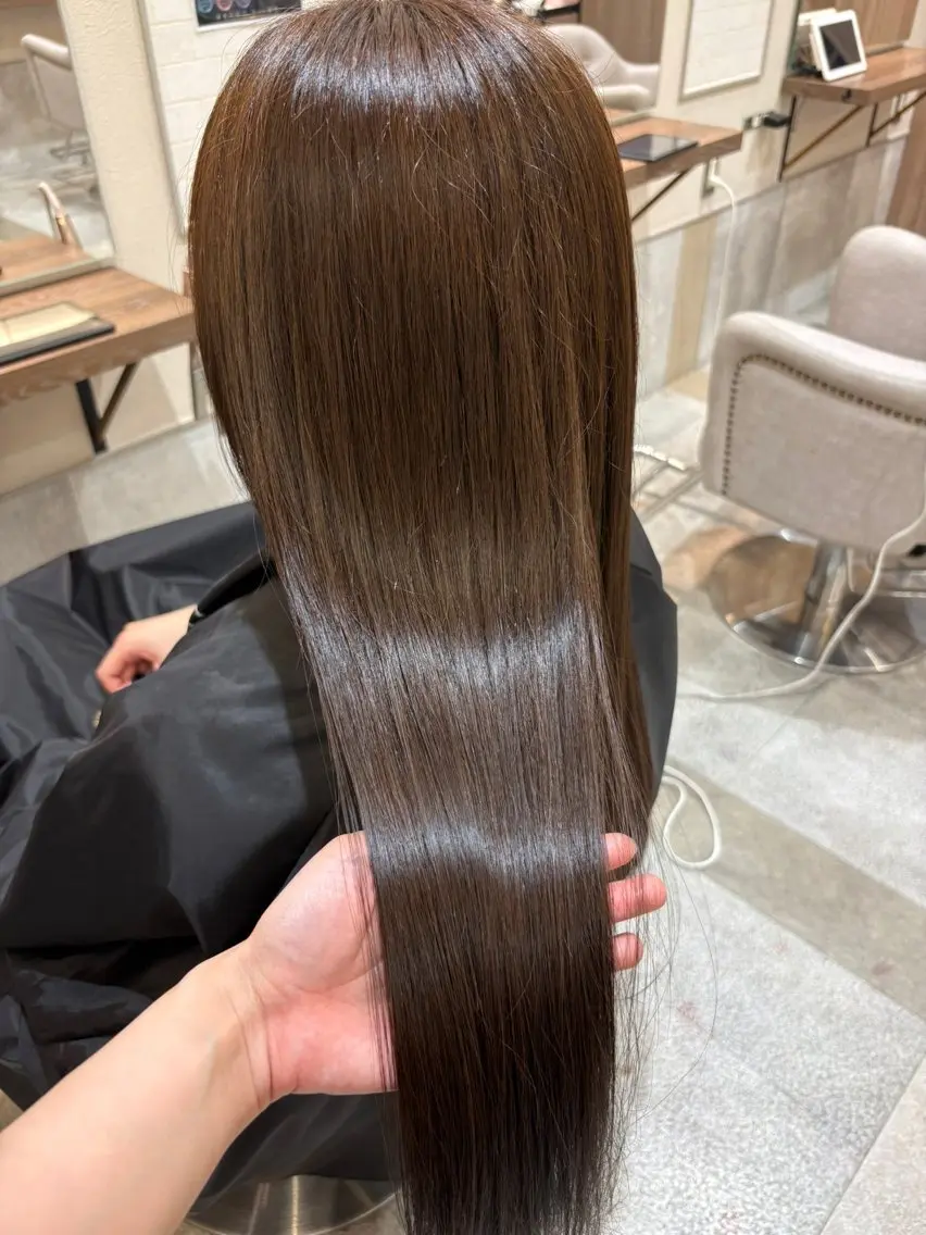 カラー ブラウンカラー オリーブブラウン KASUMI  ྀི ｶｯﾄﾓﾃﾞﾙ募集のヘアスタイル