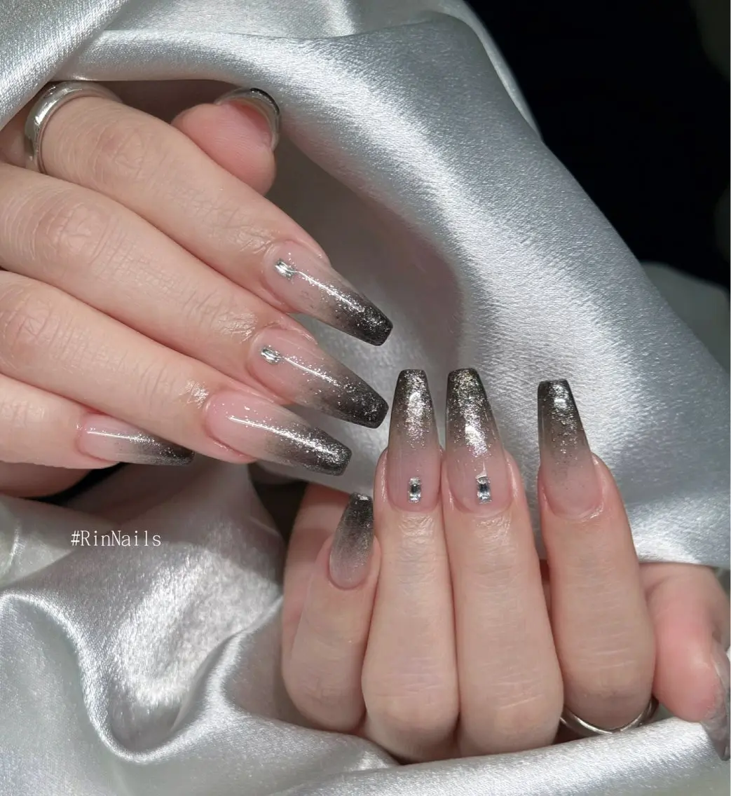 ロング RIN NAILS ᥫ᭡Migusaのネイルデザイン