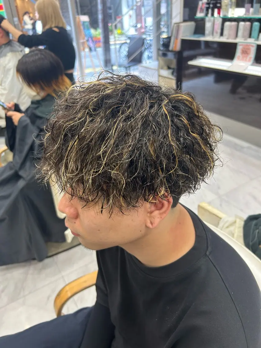 ショート パーマ メンズ メンズパーマ ツイストスパイラルパーマ スパイラルパーマ カット パーマ トリートメント メンズパーマ 💈後閑和真💈のヘアスタイル