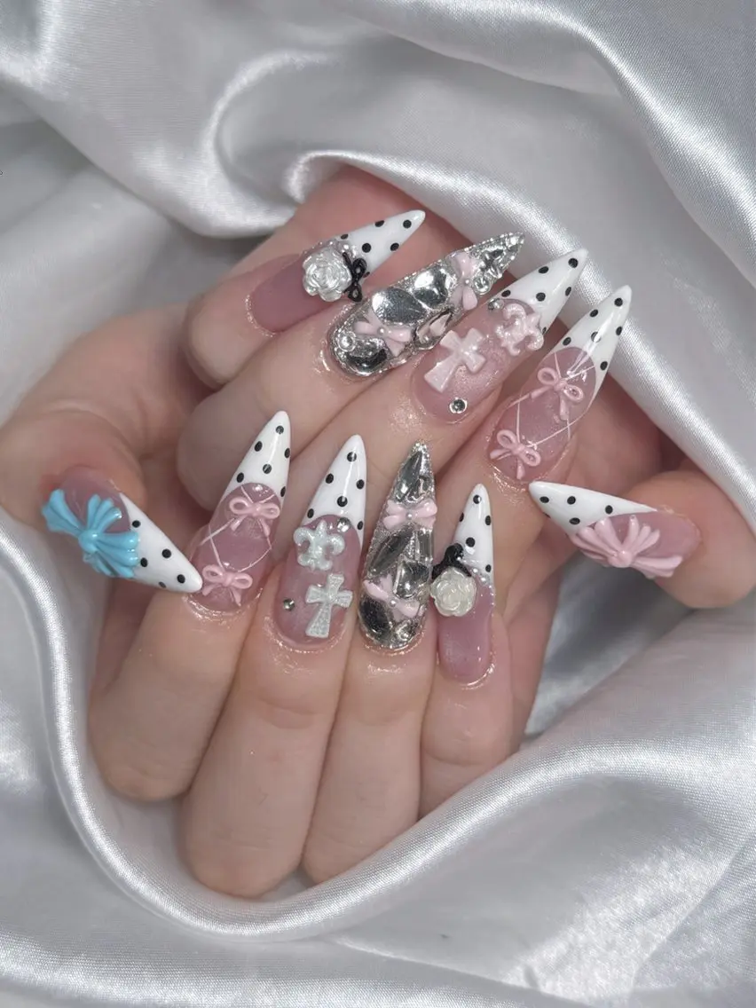 ネイル ハンドネイル LEELA NAIL STUDIOのネイルデザイン