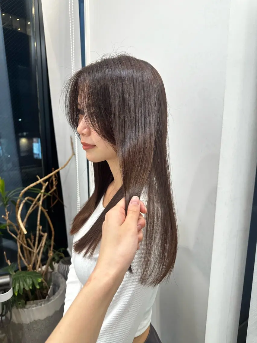 セミロング 髪質改善 FILMS ⭐︎renaのヘアスタイル