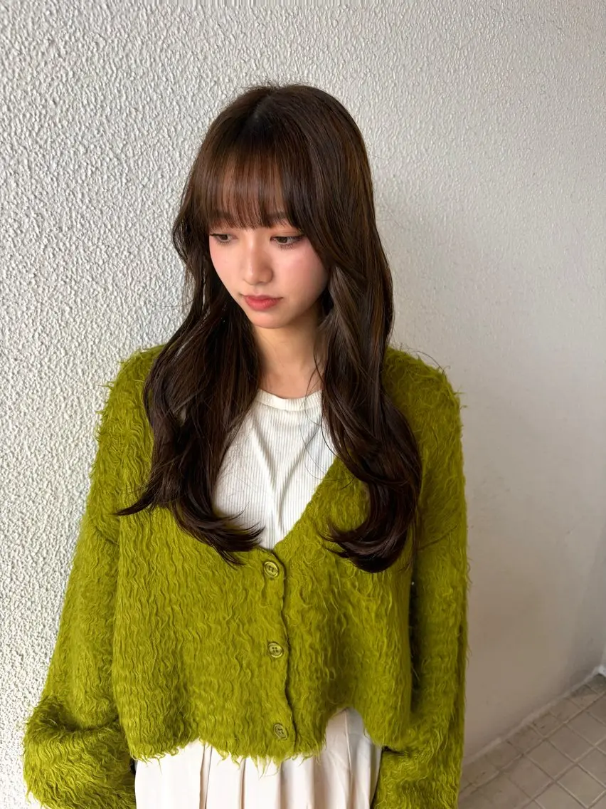 ロング TSUDA YUKINOのヘアスタイル