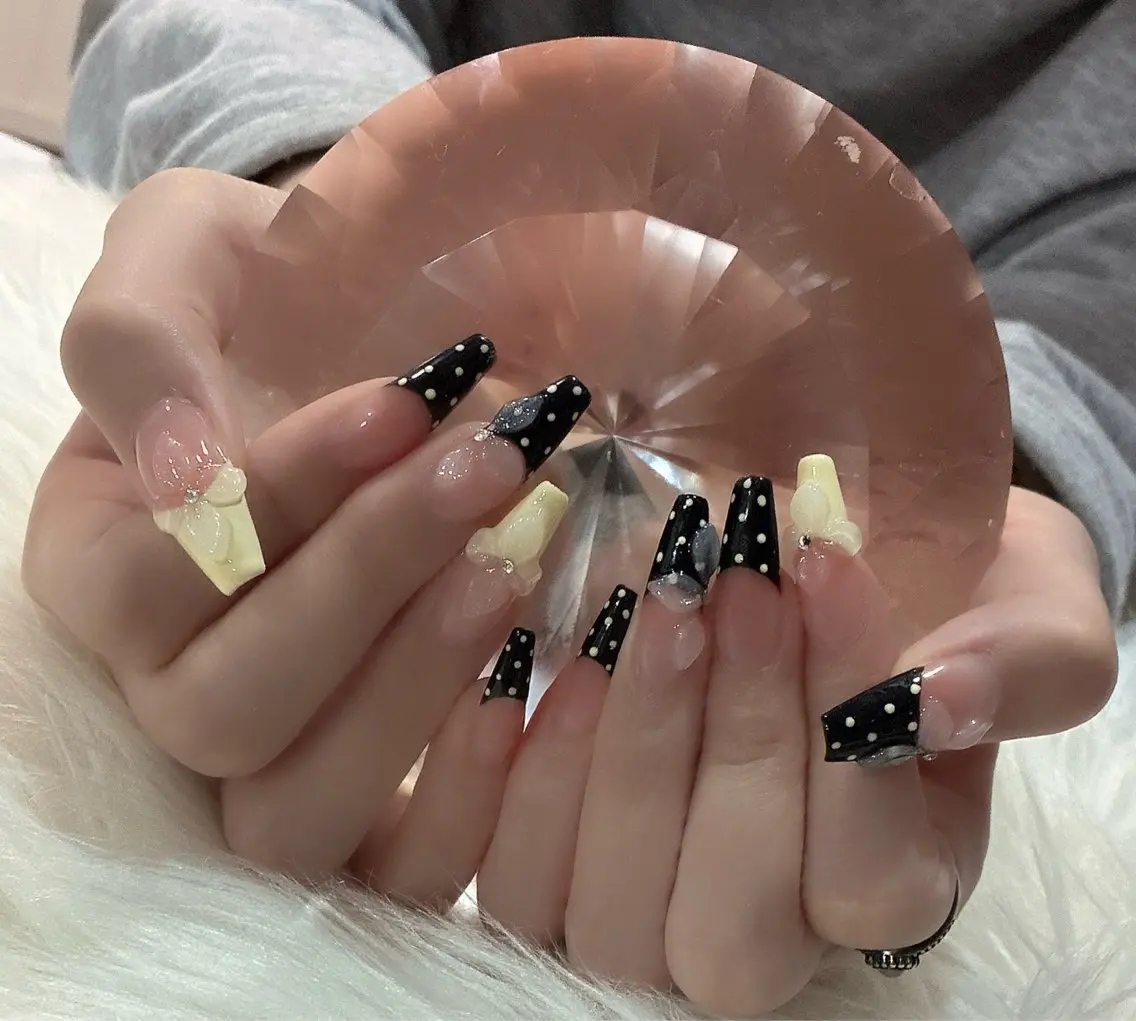 ネイル ハンドネイル LoaChaton kaeのネイルデザイン