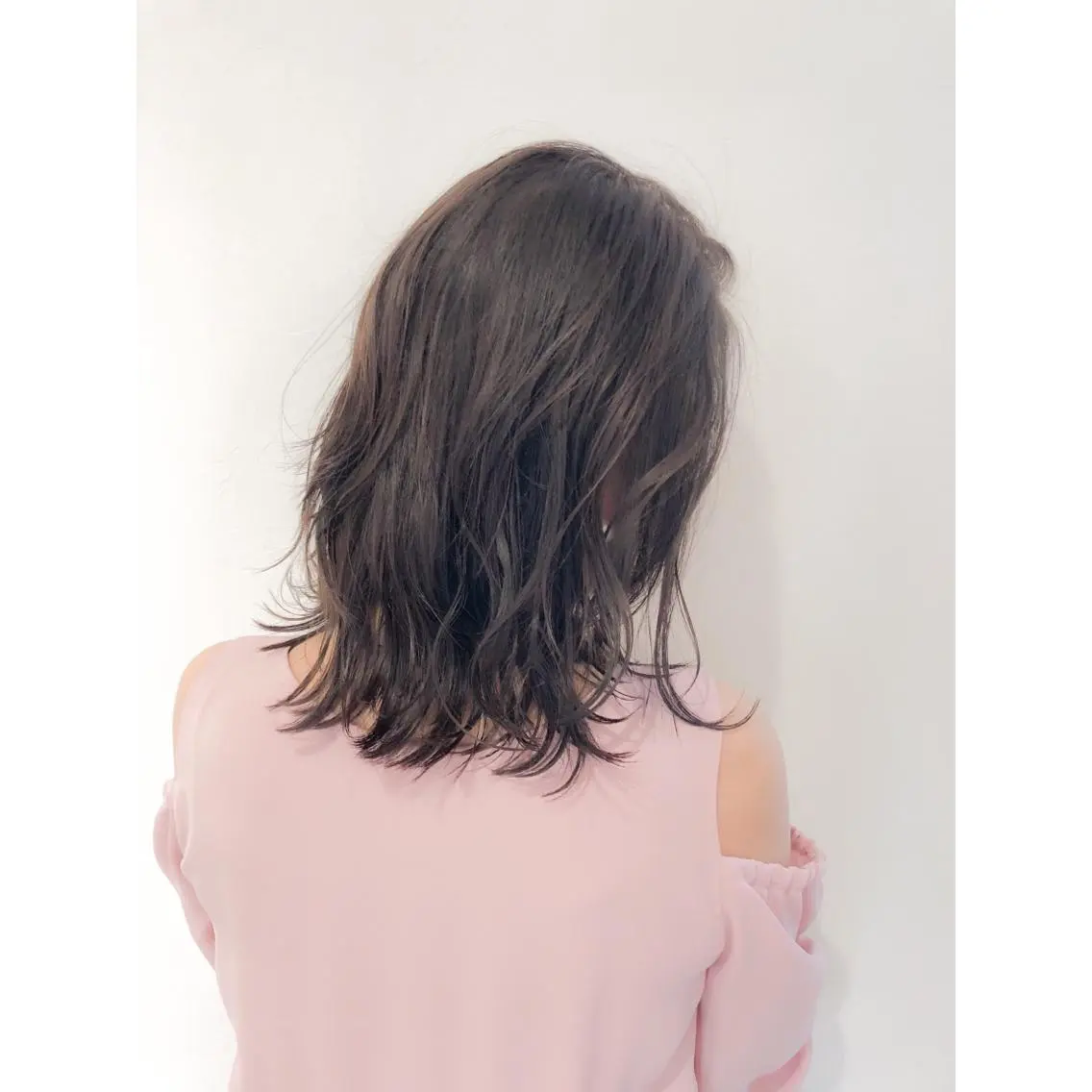ミディアム EIGHT plum TOKIOリミテッドのヘアスタイル