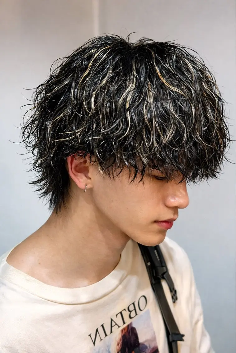 【ご新規様限定🔥】メンズカット＋ハイライト（メッシュ可）の写真