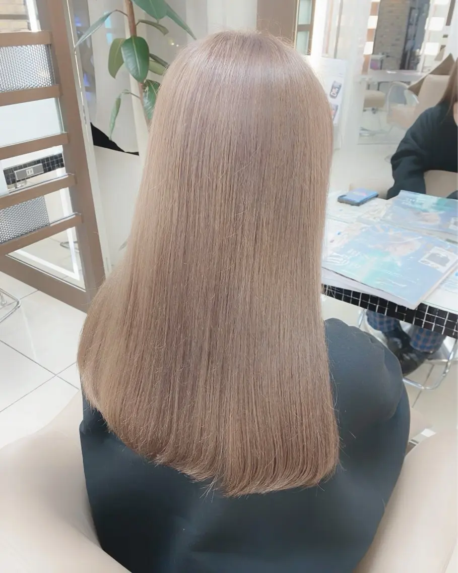 【ブリーチ2回‼️ハイトーンメニュー👱‍♀️】トリプルカラー(ブリーチ2回➕ワンカラー)ハイトーン🪽🫧の写真