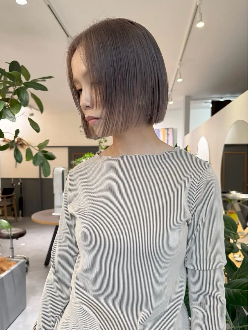 ショート カラー ボブ こもり なおやのヘアスタイル