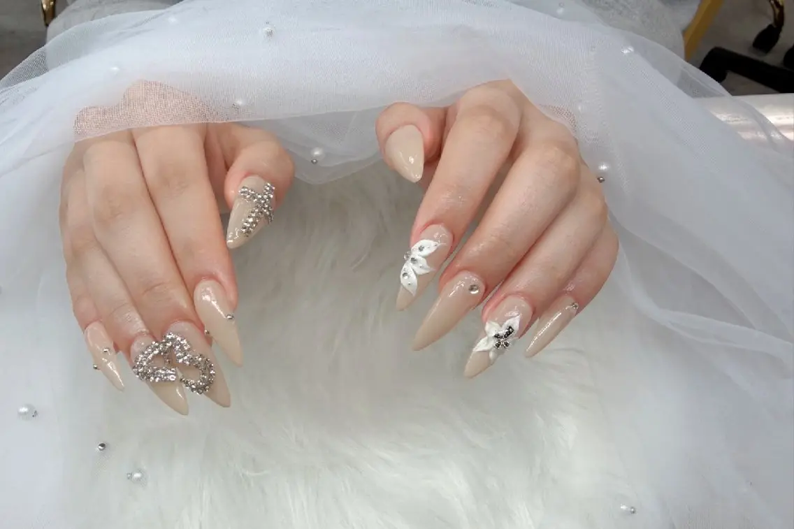 ネイル ハンドネイル ハンドケア Miyu.nail まりんのネイルデザイン