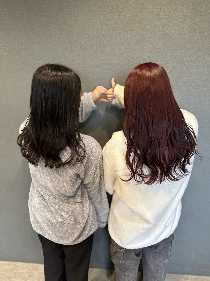 セミロング カラー ブリーチ レッドカラー arika オケシ　リョウダイのヘアスタイル