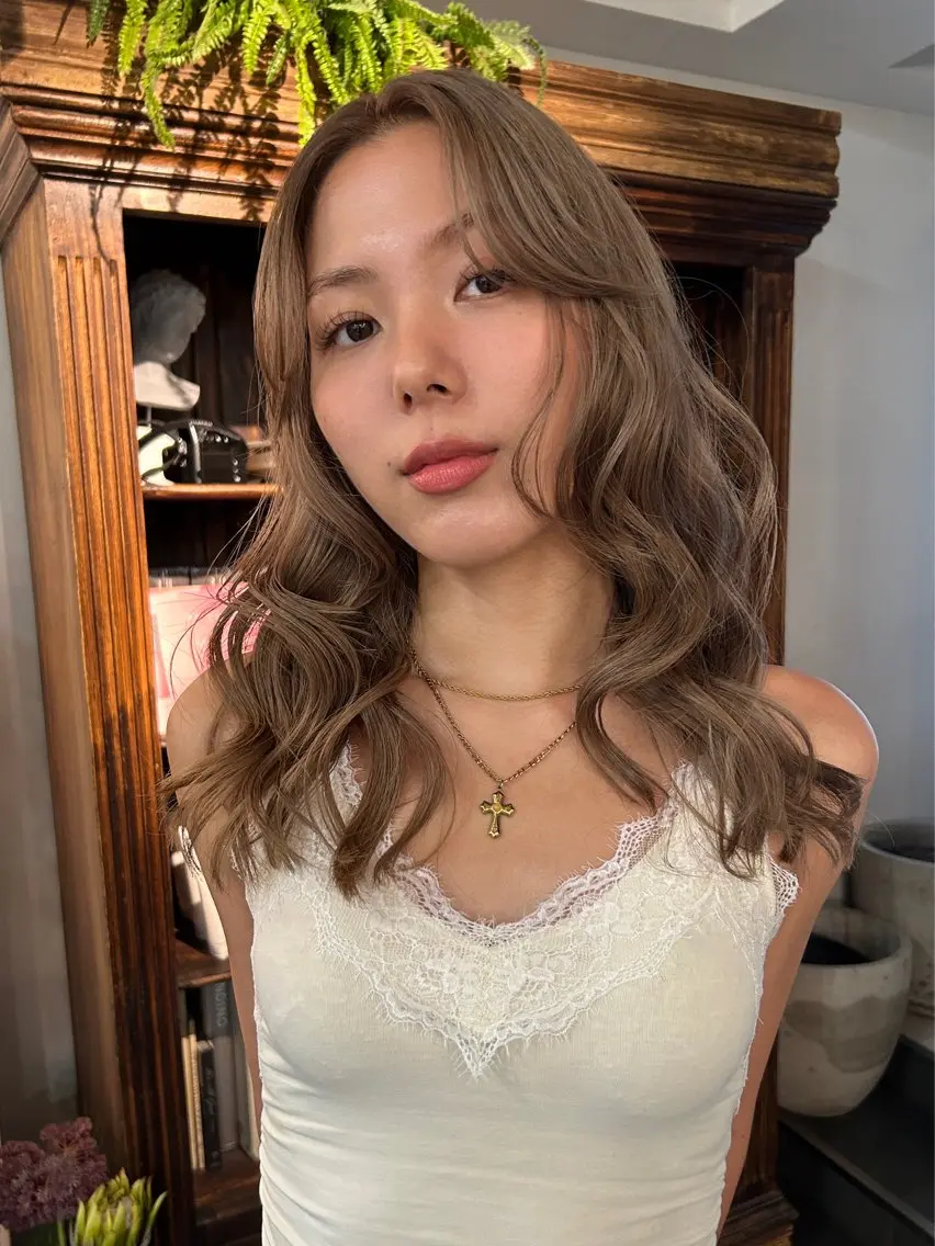 セミロング カラー ヘアカラー デザイン/アレンジ ❤︎イシイレイのヘアスタイル
