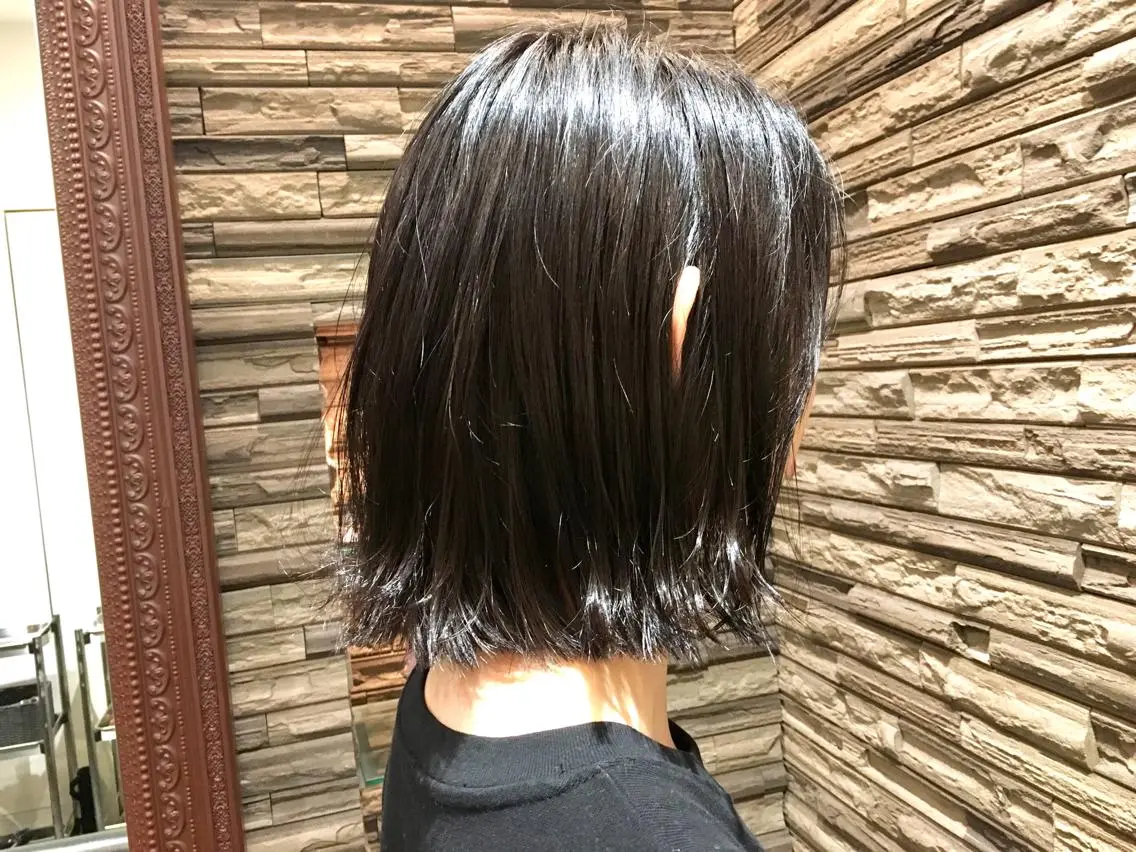 ショート カラー アッシュ 黒髪 ボブ 外ハネヘア 【ヌーベルバレ】 ゆきみのヘアスタイル