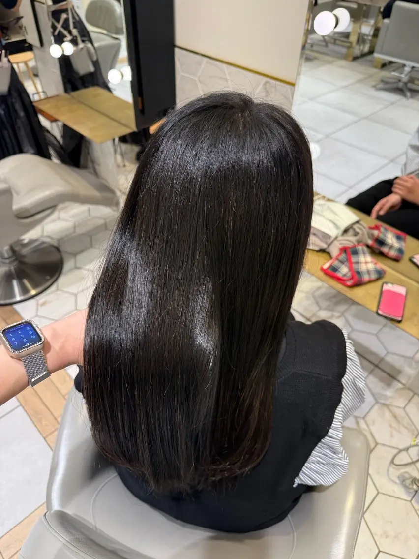 ロング 𝐘𝐮𝐢 🤎 costesのヘアスタイル