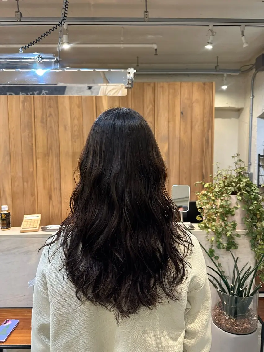 セミロング パーマ YUU Belle 新宿のヘアスタイル