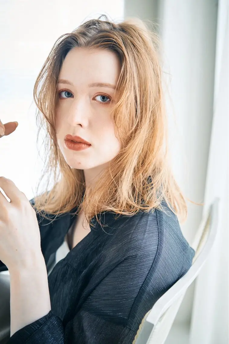カットモデル レイヤースタイル(フェイスラインのみ可)の写真