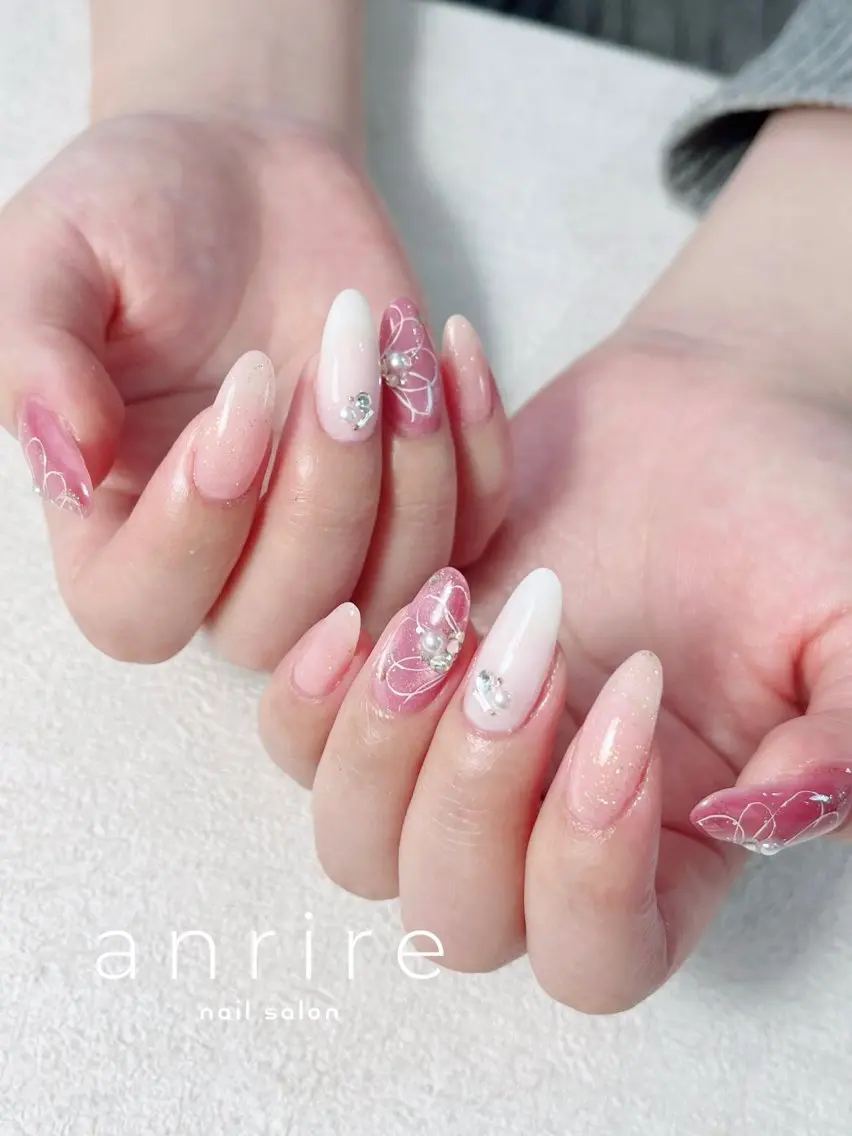 ネイル フラワーネイル ジェルネイル キラキラネイル マグネットネイル パラジェル ハンドネイル nailsalon anrireのネイルデザイン