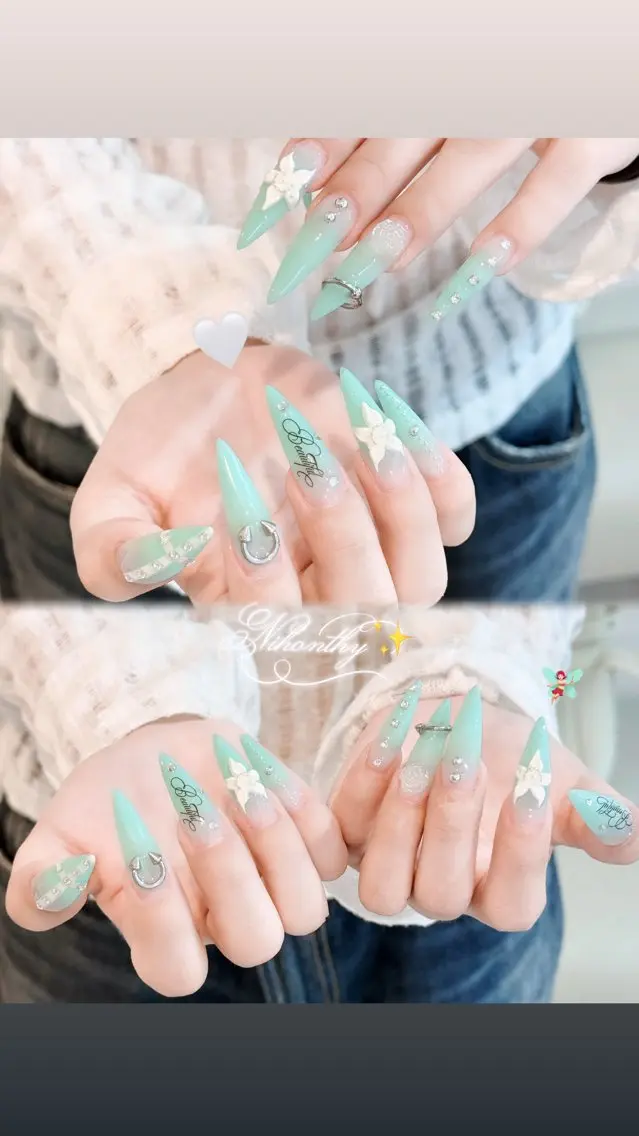 ネイル チークネイル ドット フットネイル フレンチネイル グラデーション ハンドネイル ハンドケア Nihonthy Nail 新宿のネイルデザイン