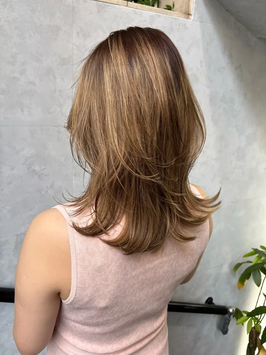 ミディアム ハイライト カット ヘアカラー Fuu👣ボブ/ボブ ヘア/ベージュカラーのヘアスタイル
