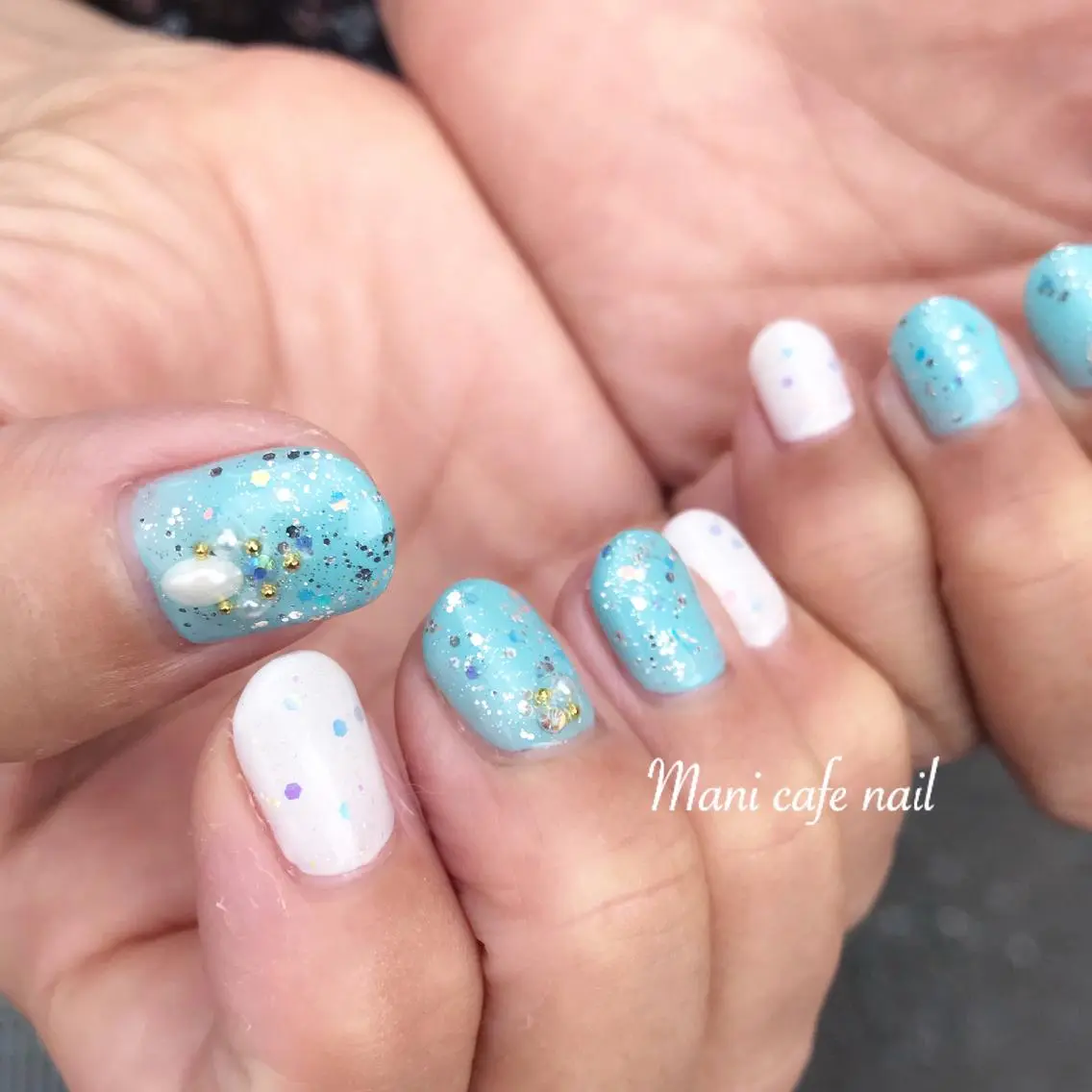 ネイル キラキラネイル 夏ネイル ハンドネイル Mani cafe nailのネイルデザイン