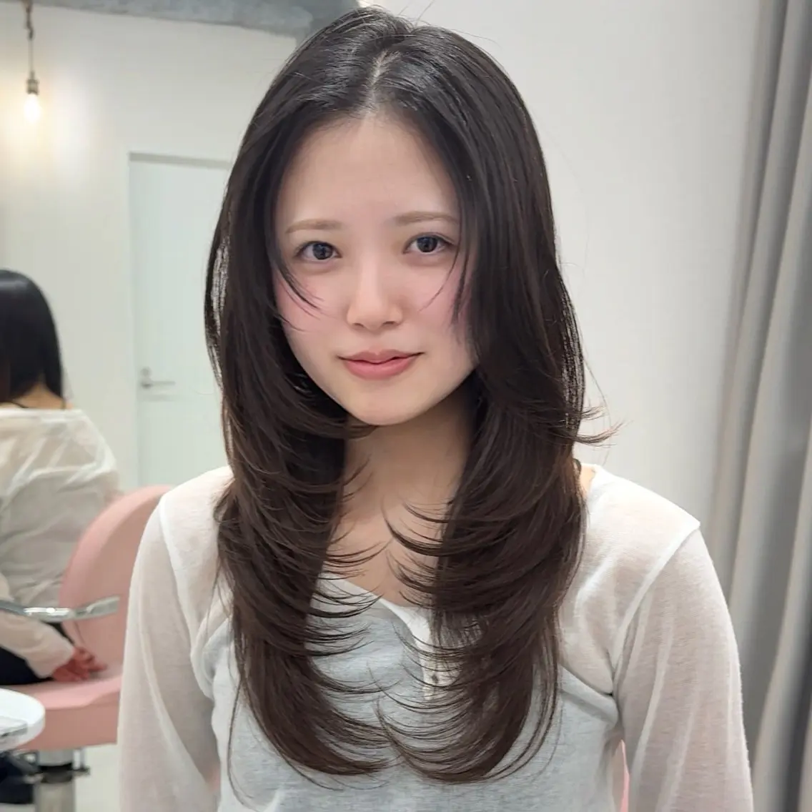 ロング カット ヘアカラー 鍋田/ 渋谷/ 縮毛矯正／レイヤーのヘアスタイル
