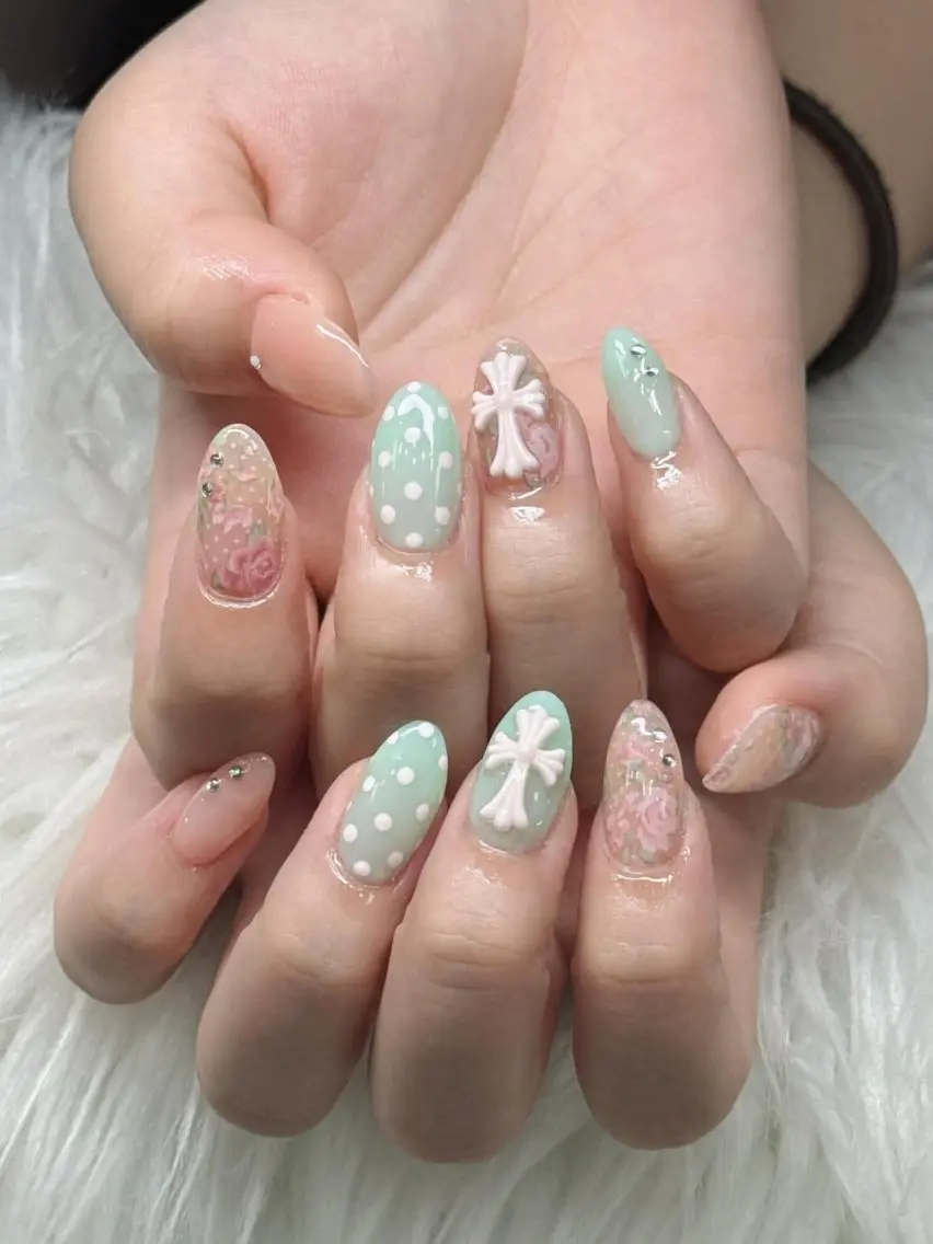 ネイル Lee Nailsのネイルデザイン