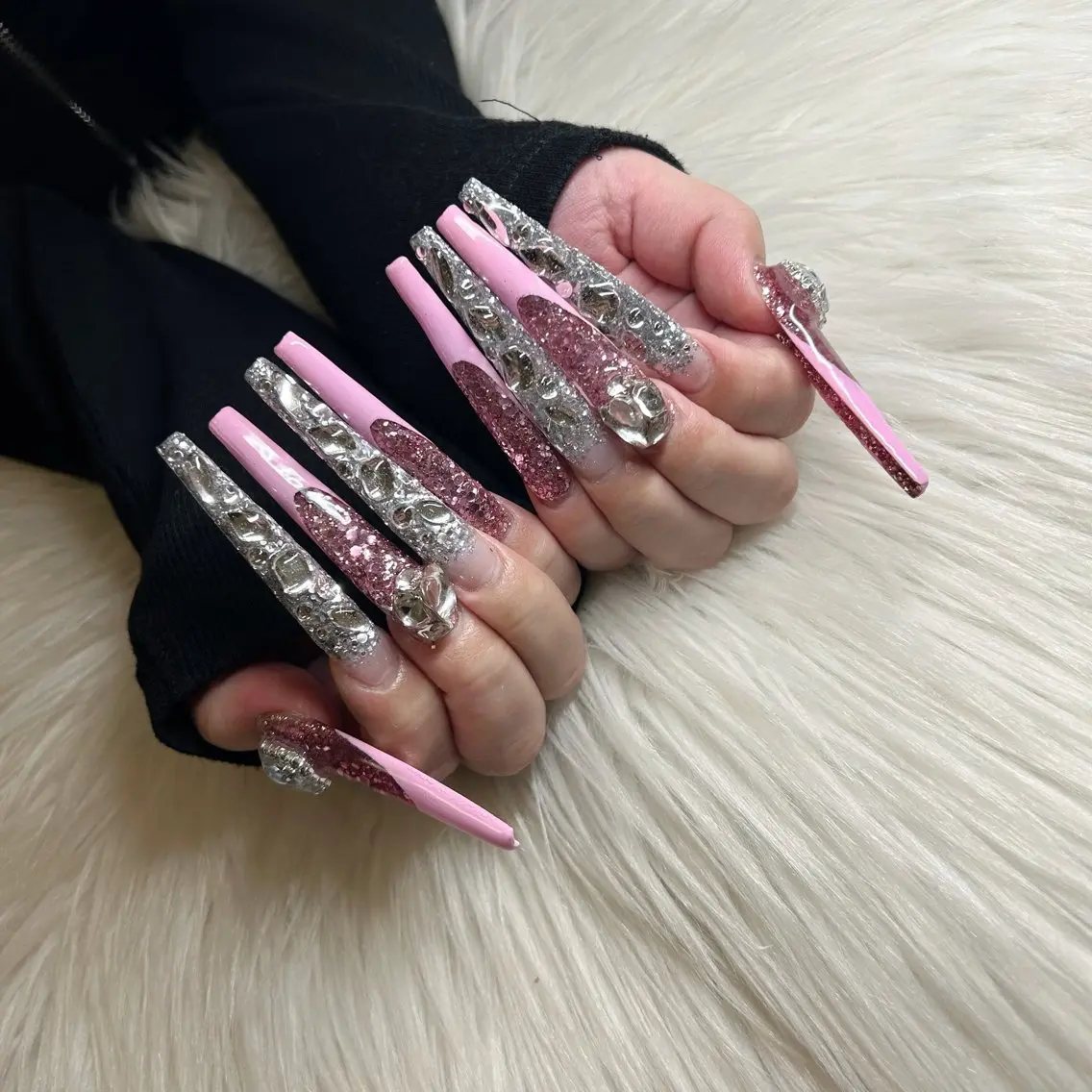 ネイル フレンチネイル ロングネイル ピンク シルバー スーパーロングネイル ハンドネイル bianca南風原店 imanishiのネイルデザイン