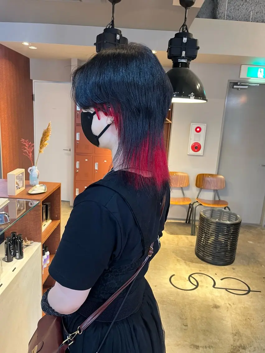 ミディアム カラー ブリーチ ウルフカット カット ヘアカラー トリートメント 🩷ハイトーン透明感 レイヤー🩷ユリカのヘアスタイル