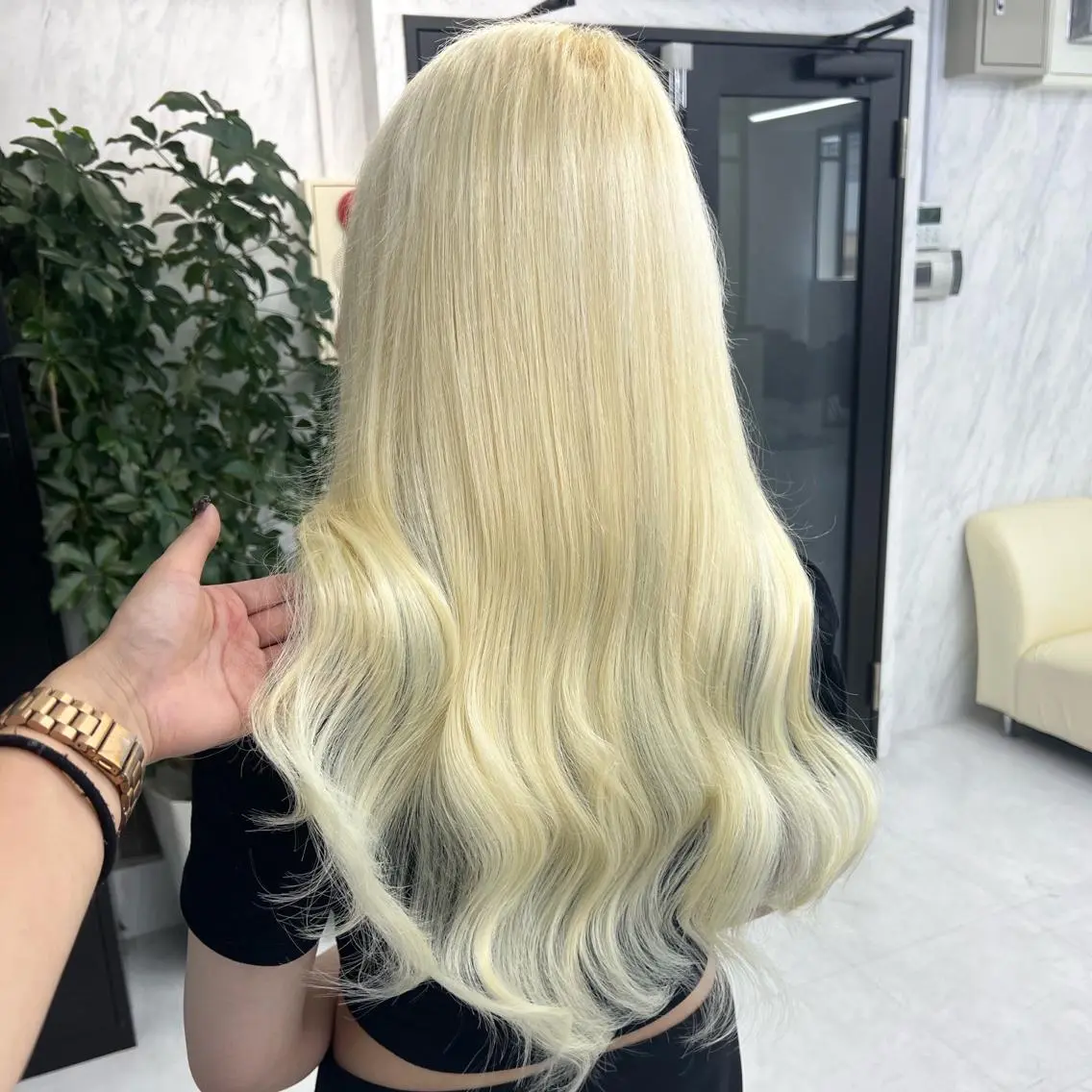ロング カラー シールエクステ ハイトーンカラー エクステ ヘアカラー エクステ シールエクステ特化 ハイトーン、NANAのヘアスタイル